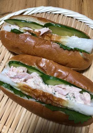 パンは市販のもので。簡単ちくわパン-レシピのメイン写真
