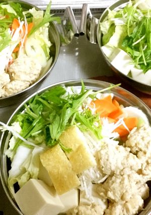 超楽々 お一人様用 鶏だんご鍋 作ります-レシピのメイン写真