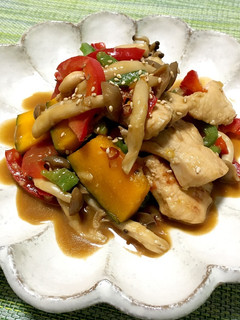 鶏胸肉と野菜のマヨしょうゆ炒め煮-レシピのメイン写真