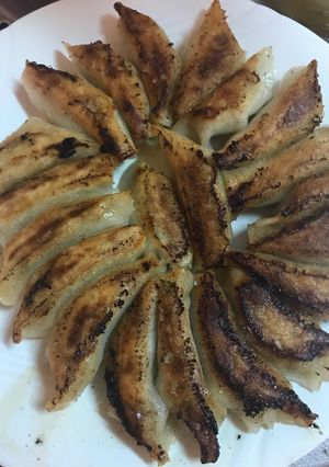 我が家の餃子2 レタスとしめじin！-レシピのメイン写真