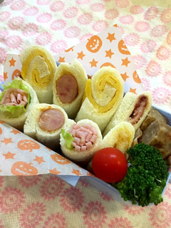 簡単*可愛い*ロールサンドウィッチ弁当②-レシピのメイン写真