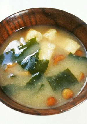 なめこ 豆腐 ワカメ 油揚げのお味噌汁♡-レシピのメイン写真
