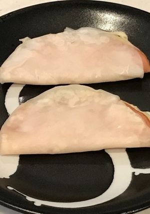 餃子の皮をレンチン、ハムチーズのブリトー-レシピのメイン写真