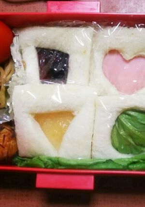 NEWSロゴ風★サンドイッチ-レシピのメイン写真
