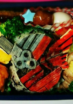 仮面ライダービルド キャラ弁-レシピのメイン写真
