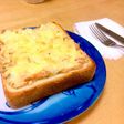 鮭料理が余ったら!鮭マヨチーズトースト