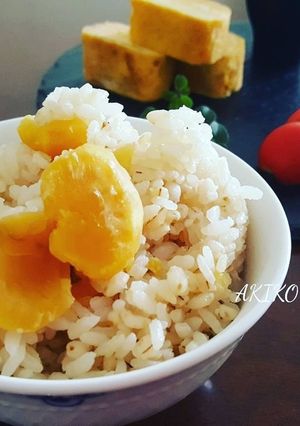 綺麗になれちゃう『丸麦&蒟蒻米の栗ご飯』-レシピのメイン写真