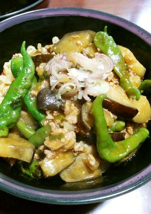 茄子としし唐のとろっと肉みそ辛ラーメン-レシピのメイン写真