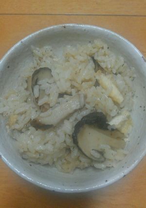 マッタケの炊き込みご飯-レシピのメイン写真