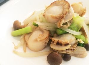蒸しホタテとレタスのバター醤油炒め-レシピのメイン写真