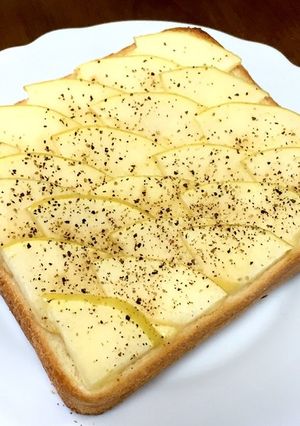 甘じょっピリなりんごマヨトースト-レシピのメイン写真