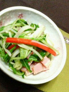 ✿水菜と❀カニかまベーコンで✿ポン酢和え-レシピのメイン写真