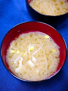 簡単!レンコンともやしのお味噌汁-レシピのメイン写真
