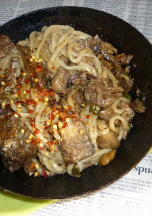 本まぐろサイコロ・ステーキの焼きうどん-レシピのメイン写真