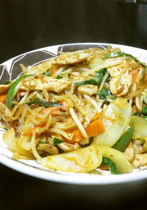 野菜たっぷり！☆豚キムチの焼き冷麺-レシピのメイン写真