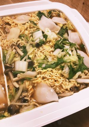 辛ラーメンアレンジ☆あったかお鍋-レシピのメイン写真