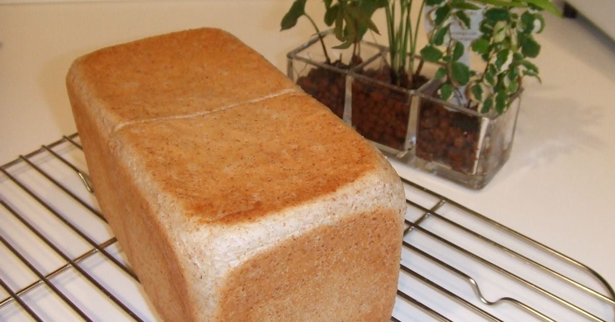 サンドイッチに最適♪全粒粉の角食パン by たまごろう