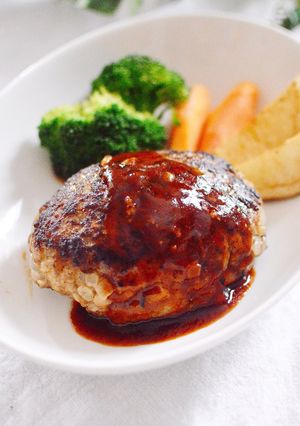 簡単おいしい♪基本のハンバーグ-レシピのメイン写真
