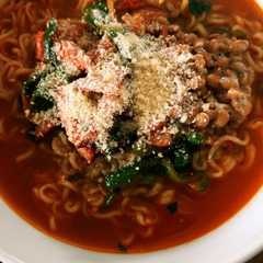 รูปของ 野菜たっぷり納豆辛ラーメン