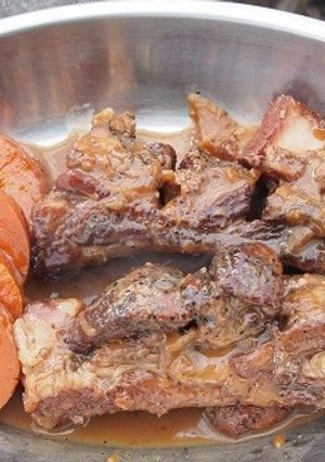 キャンプだ！スペアリブ煮込みだ！-レシピのメイン写真
