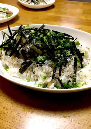 焼いて混ぜるだけ！焼きサバのチラシ寿司-レシピのメイン写真