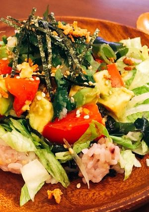 簡単ヘルシー栄養満点☆トマトアボカ丼-レシピのメイン写真