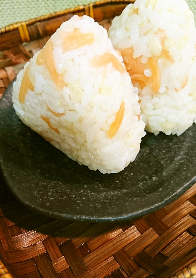 紅しょうがと揚げ玉のおにぎり-レシピのメイン写真