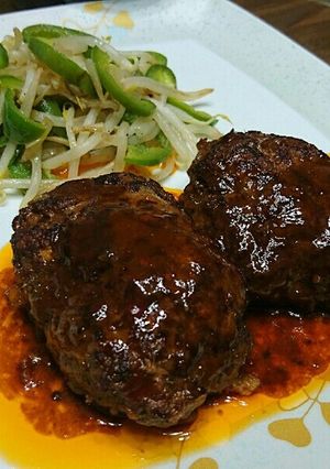 母の煮込みハンバーグ-レシピのメイン写真