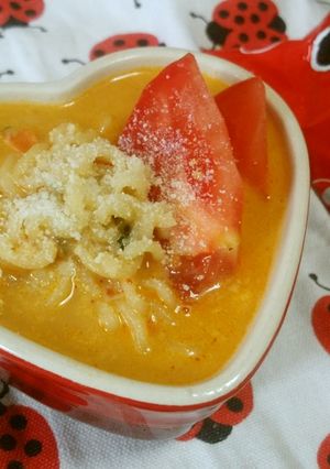 チーズとトマトの辛ラーメン-レシピのメイン写真