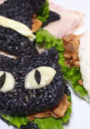 ハロウィンぴったり真っ黒ライスバーガー♡-レシピのメイン写真