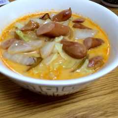 รูปของ ミルクdeまろやか辛ラーメン