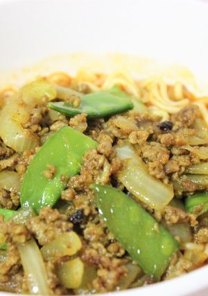 キーマカレー乗せ辛ラーメン-レシピのメイン写真