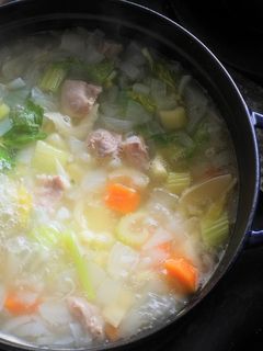 簡単便利な色々野菜の煮込みスープ-レシピのメイン写真