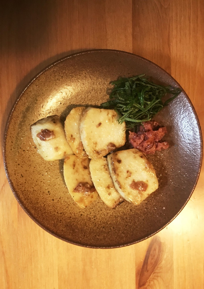 簡単あと一品☆里芋の梅マヨ焼き( ᐛ )-レシピのメイン写真