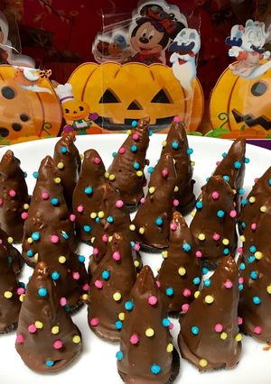 ハロウィンのお菓子。魔女の帽子-レシピのメイン写真