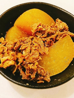 簡単!大根と牛肉のニンニクが効いた煮物-レシピのメイン写真