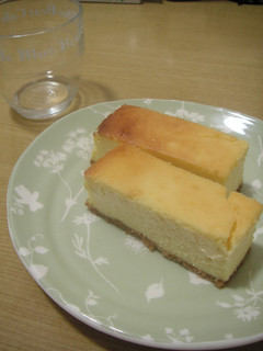 生クリームたっぷり ベイクドチーズケーキ-レシピのメイン写真