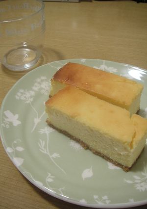 生クリームたっぷり　ベイクドチーズケーキ-レシピのメイン写真