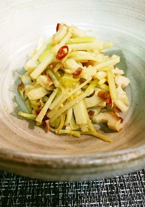 大根皮とちくわの味噌バター炒め-レシピのメイン写真