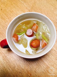 野菜たっぷりソーセージのコンソメスープ-レシピのメイン写真