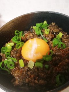 甘辛生姜風味☆残り野菜のそぼろ丼☆-レシピのメイン写真