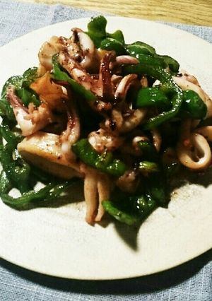 イカリングとピーマンのニンニク醤油炒め-レシピのメイン写真