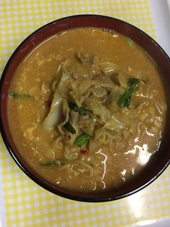 ミルクでマイルド辛玉カレーラーメン-レシピのメイン写真