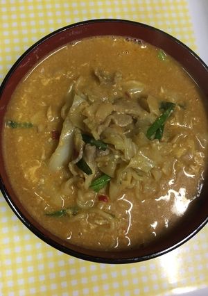 ミルクでマイルド辛玉カレーラーメン-レシピのメイン写真