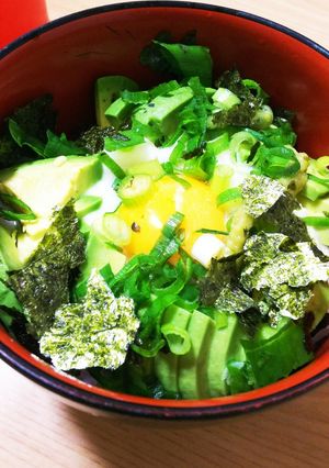 まぐろがなくても美味!アボカド山かけ丼♪-レシピのメイン写真