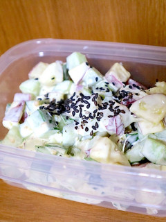隠し味は醤油麹!きゅうりと薩摩芋サラダ-レシピのメイン写真