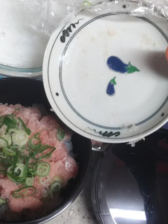 超簡単ウマウマ(^w^)マグロ丼弁当⭐️-レシピのメイン写真