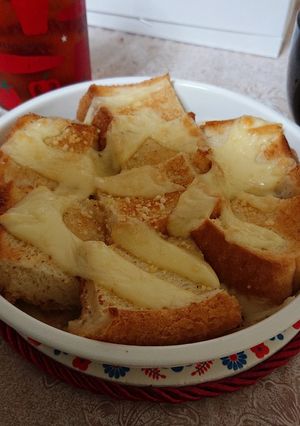 主食系なんちゃってオニオングラタンスープ-レシピのメイン写真