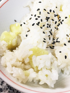 香ばしい味付けしっかり簡単さつま芋ごはん-レシピのメイン写真
