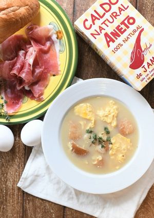 ソパ・デ・アホ（スペインにんにくスープ）-レシピのメイン写真